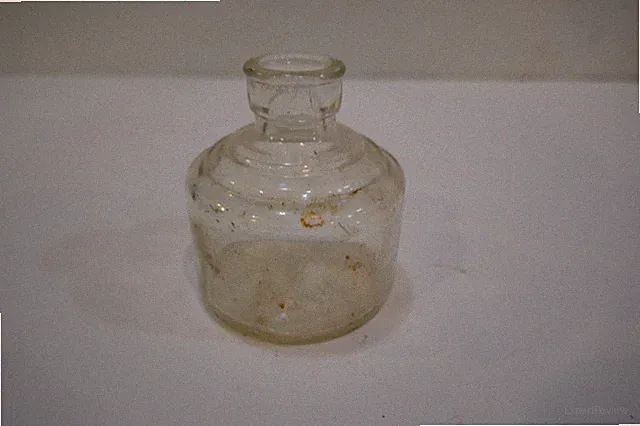 Beautiful variant Round Plain Neck Clear Glass ink bottle